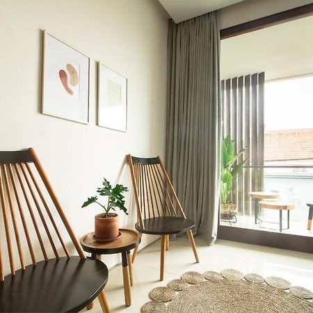 Pelangi 148 Beach Suites 세미냑 외부 사진