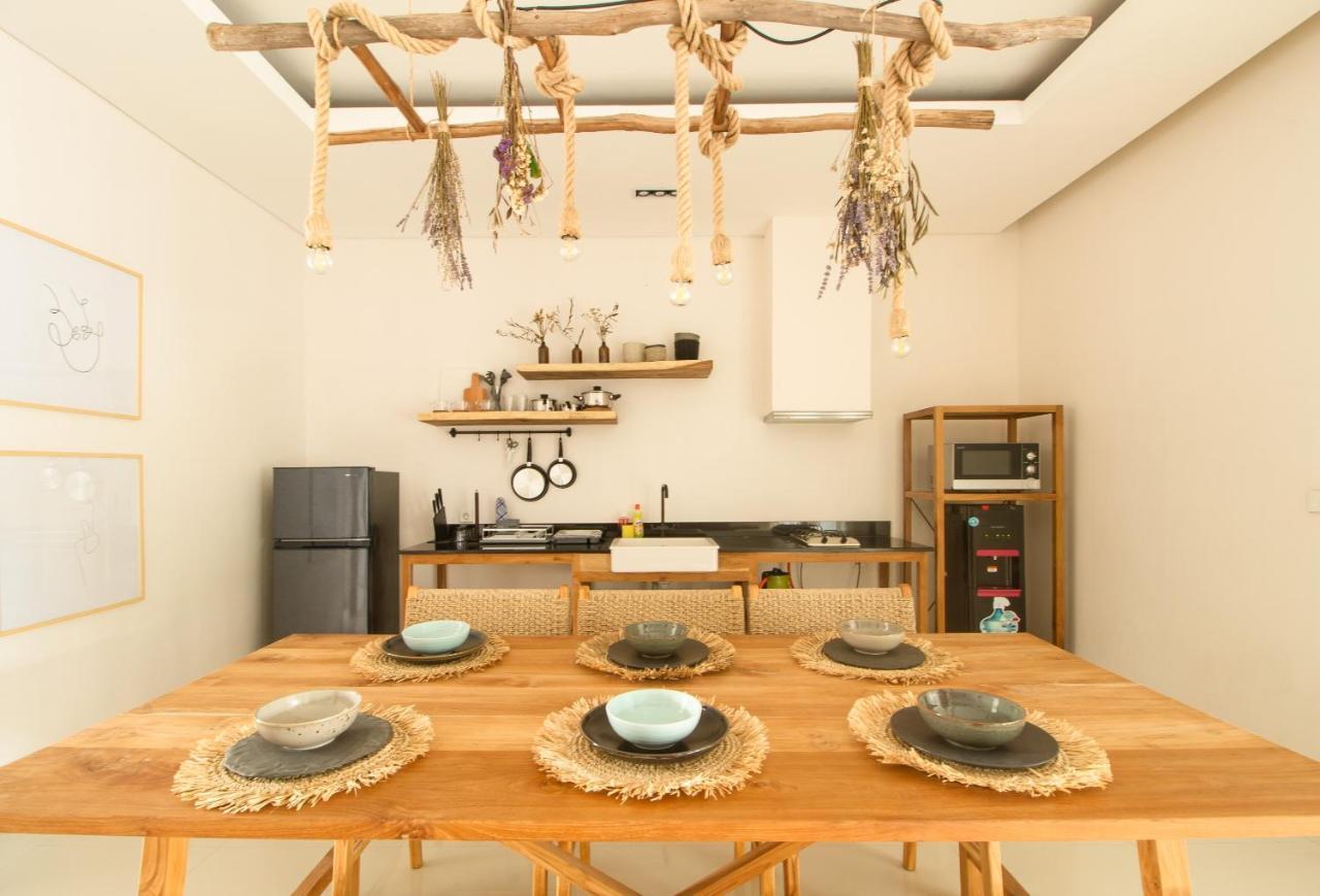 Pelangi 148 Beach Suites 세미냑 외부 사진