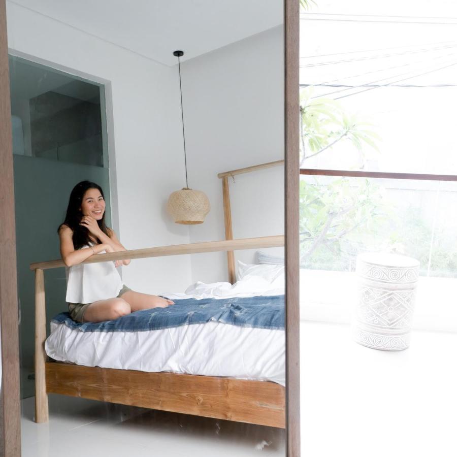 Pelangi 148 Beach Suites 세미냑 외부 사진