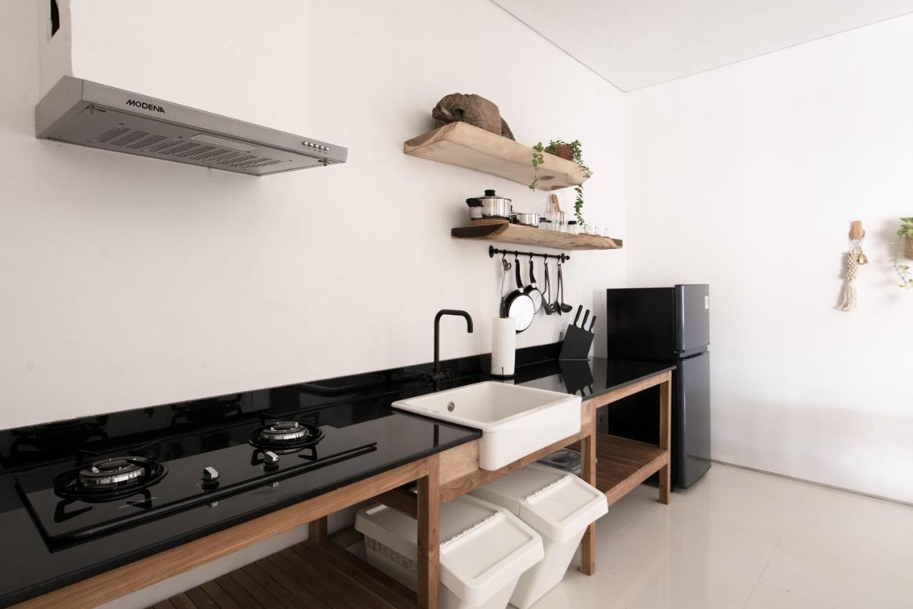 Pelangi 148 Beach Suites 세미냑 외부 사진
