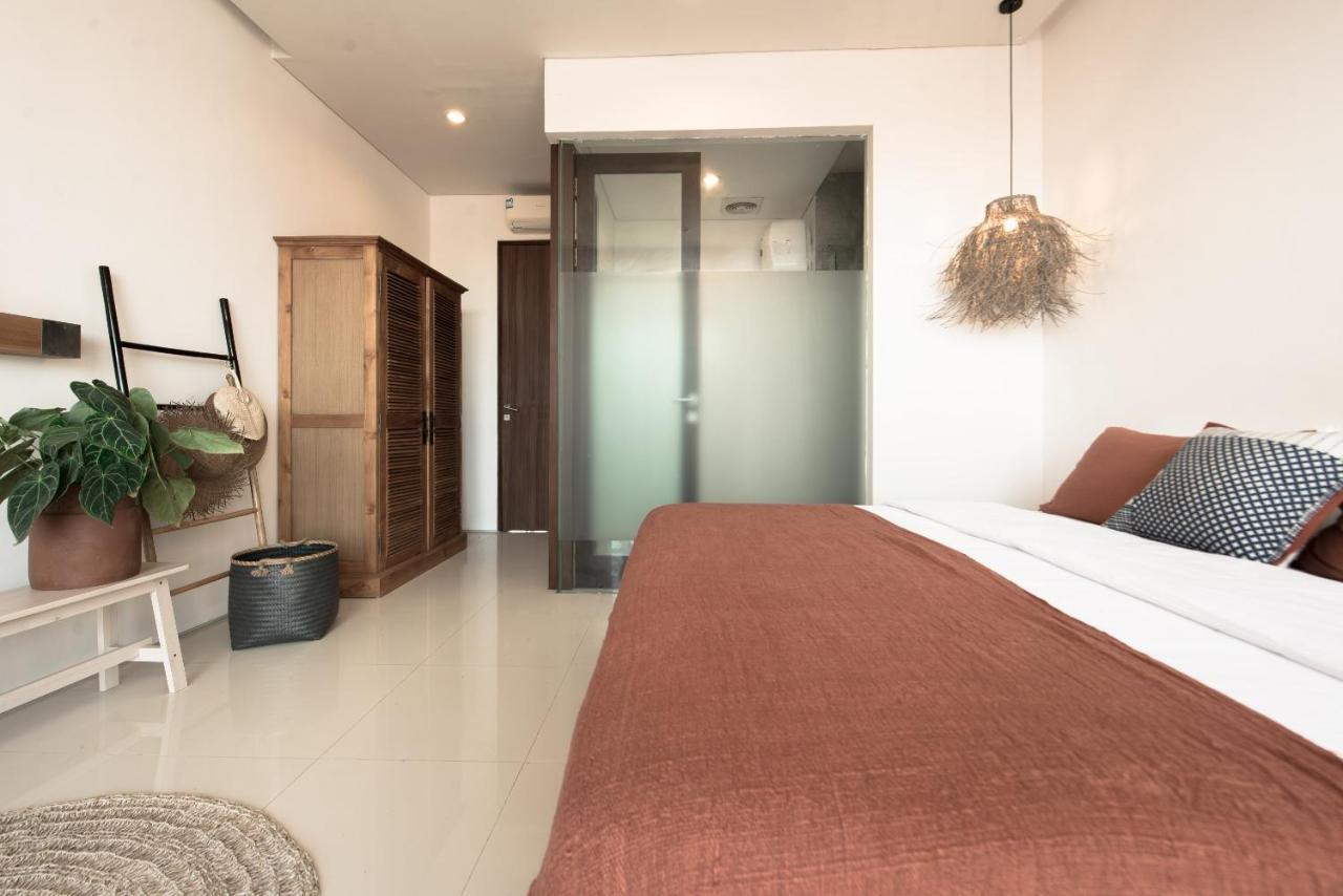 Pelangi 148 Beach Suites 세미냑 외부 사진