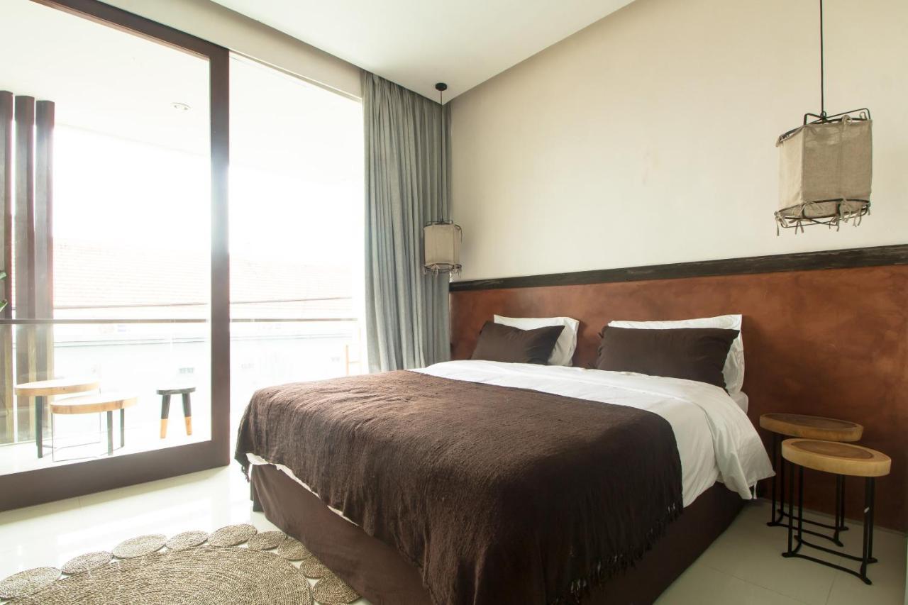 Pelangi 148 Beach Suites 세미냑 외부 사진