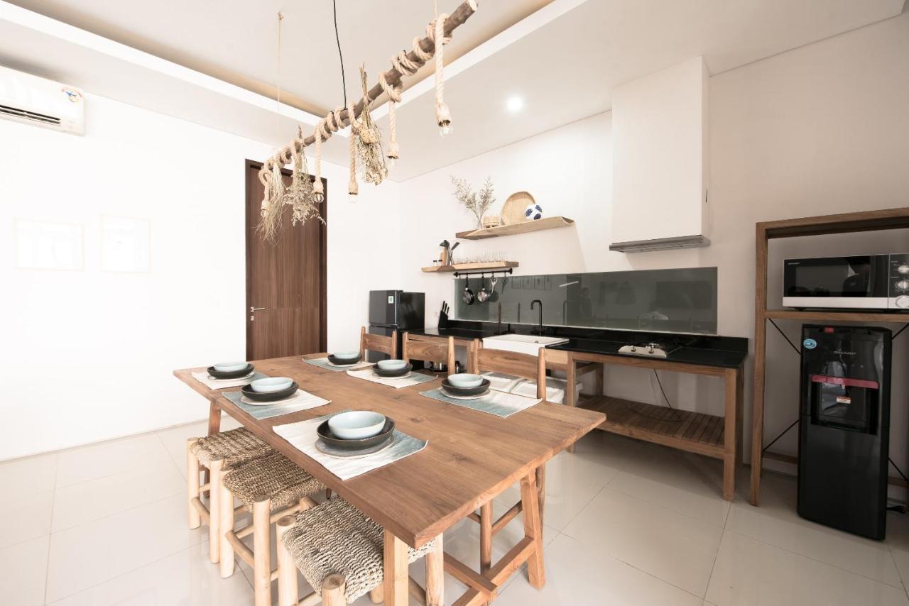 Pelangi 148 Beach Suites 세미냑 외부 사진