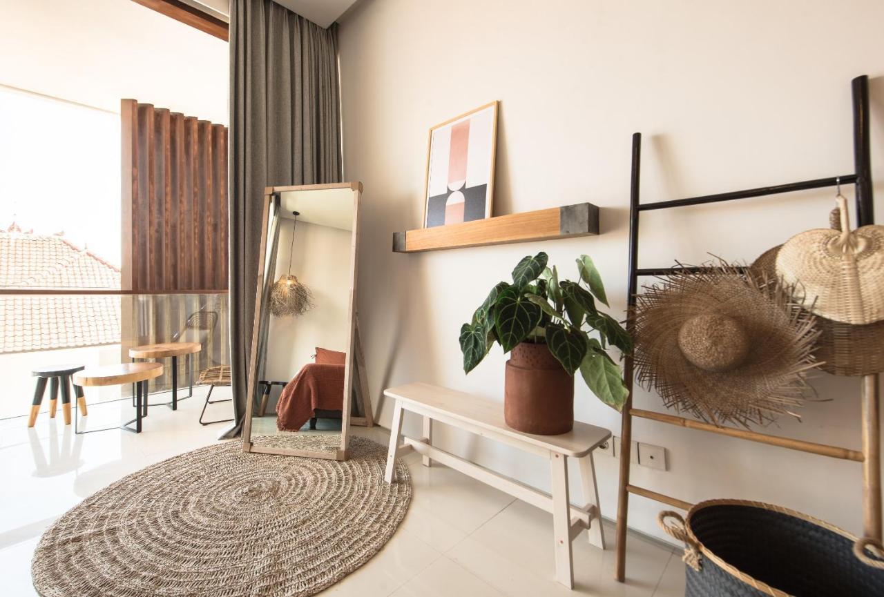 Pelangi 148 Beach Suites 세미냑 외부 사진